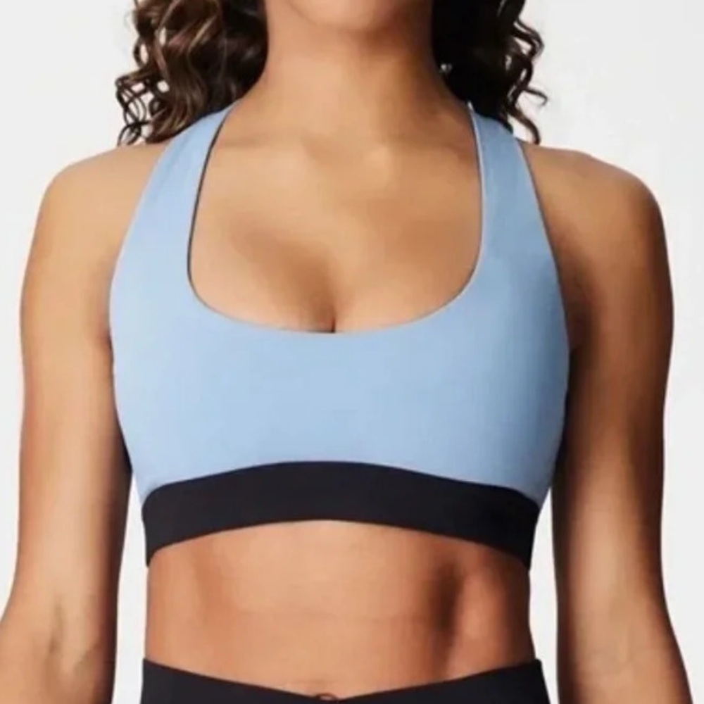 NWT ZENTOA sports bra in blue and black size medium